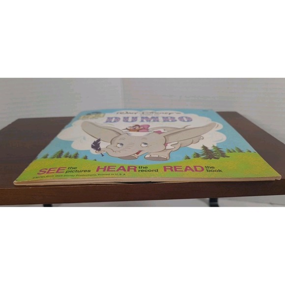 1977 Walt Disney 24 Page Read Along Book & Record 33 1/3 RPM Dumbo #324 - Picture 9 of 10